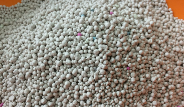 bentonite cat litter